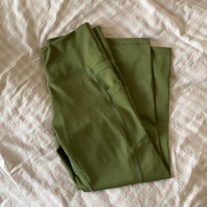 Zyia cropped leggings olive green XS